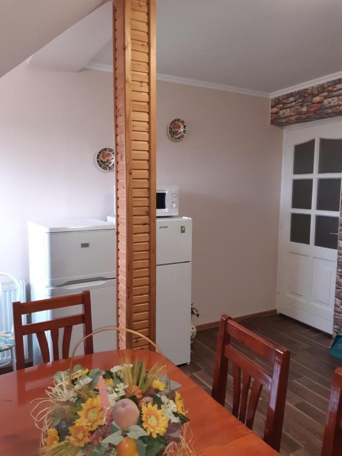 Boglarka Apartman Дьюла Экстерьер фото